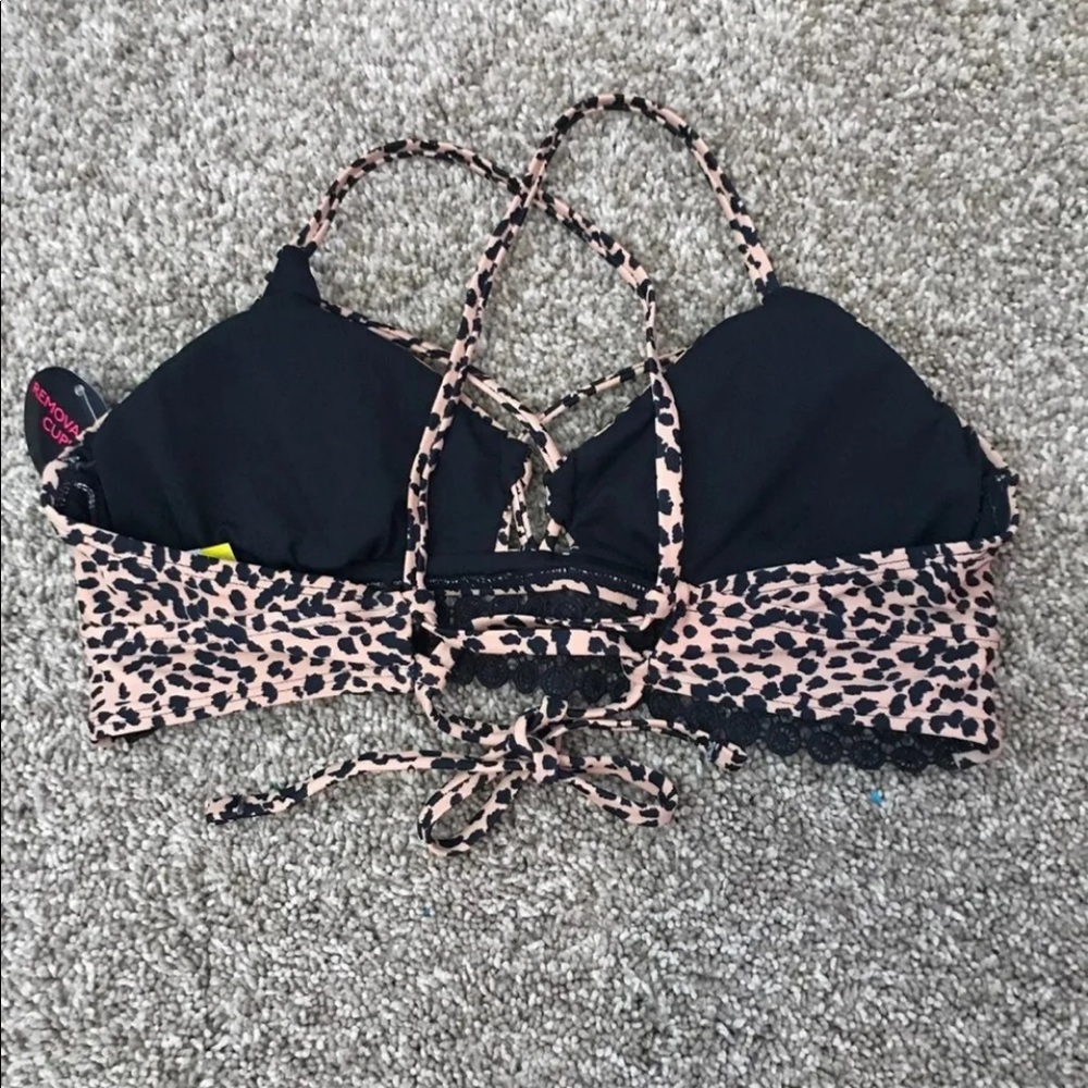 Bikini - Picture 5 of 7